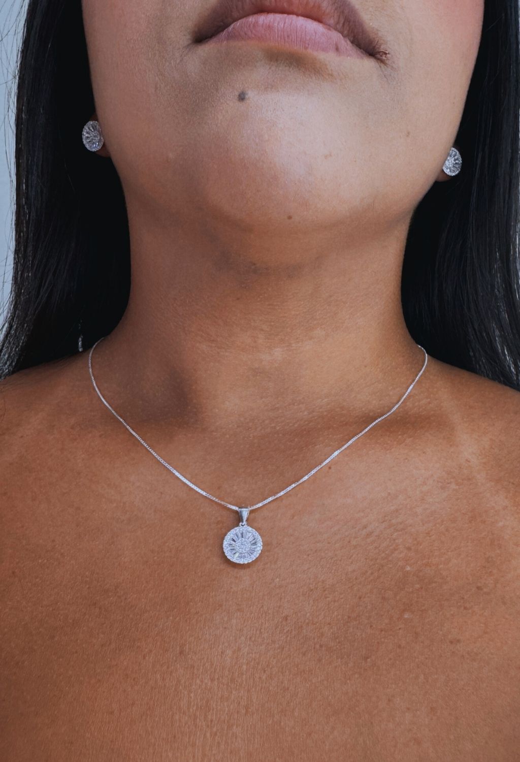 Conjunto Colar e Brinco Luxuoso Cravejado com Zircônia