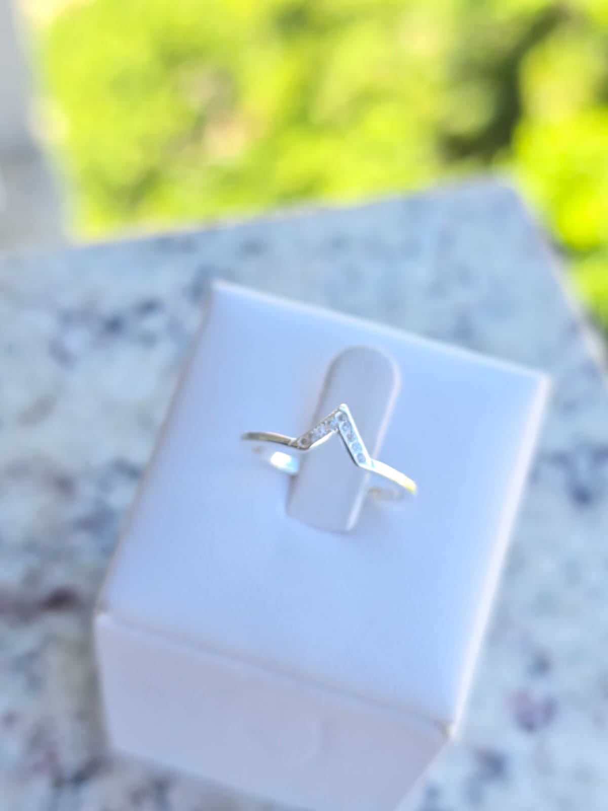 Anel Feminino Triangulo Pedras Prata 925 1gr