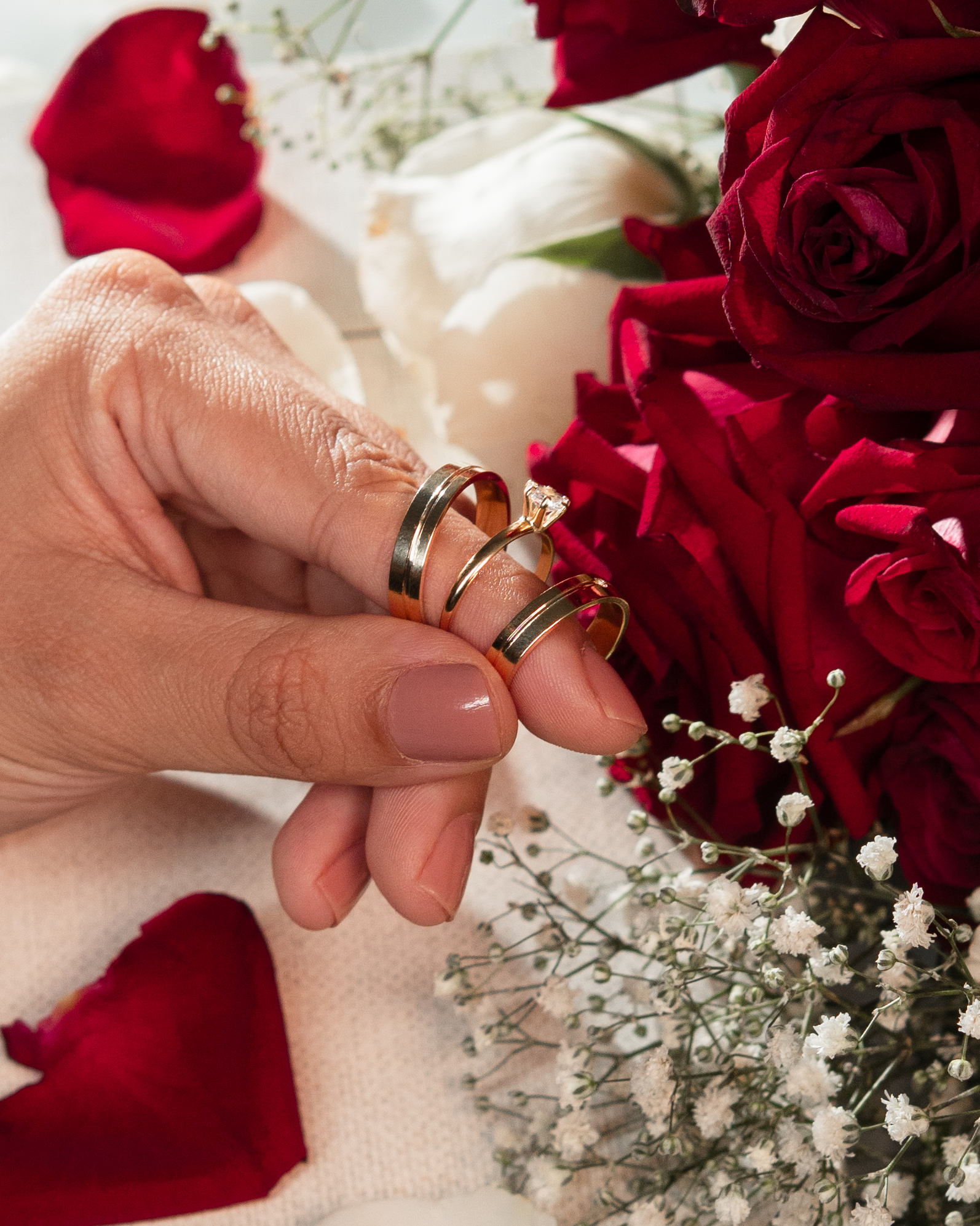 Conjunto Alianças Banhada Ouro 18K 4mm