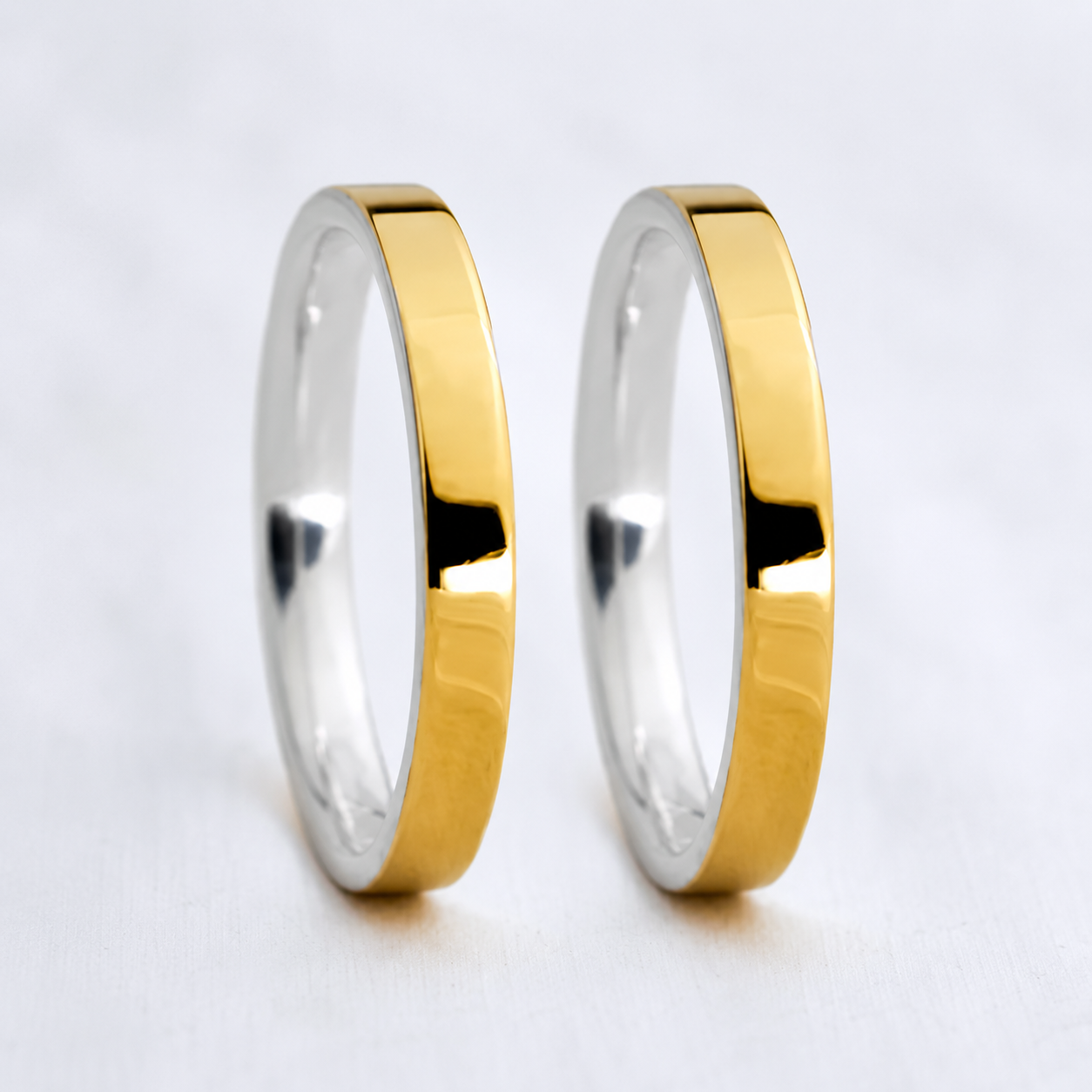 Par de Alianças Ouro 18K com Forro de Prata 3mm