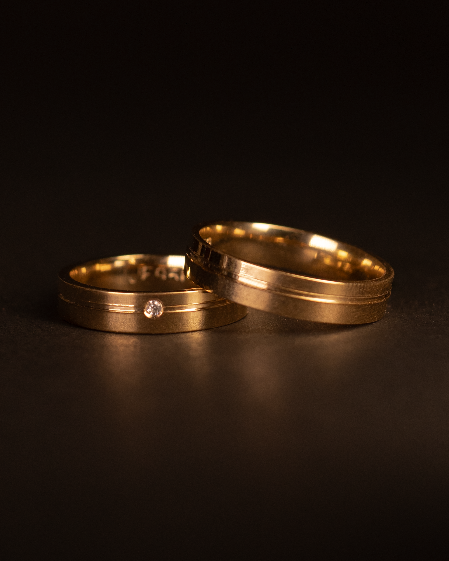 Conjunto Alianças Banhada Ouro 18K 4mm