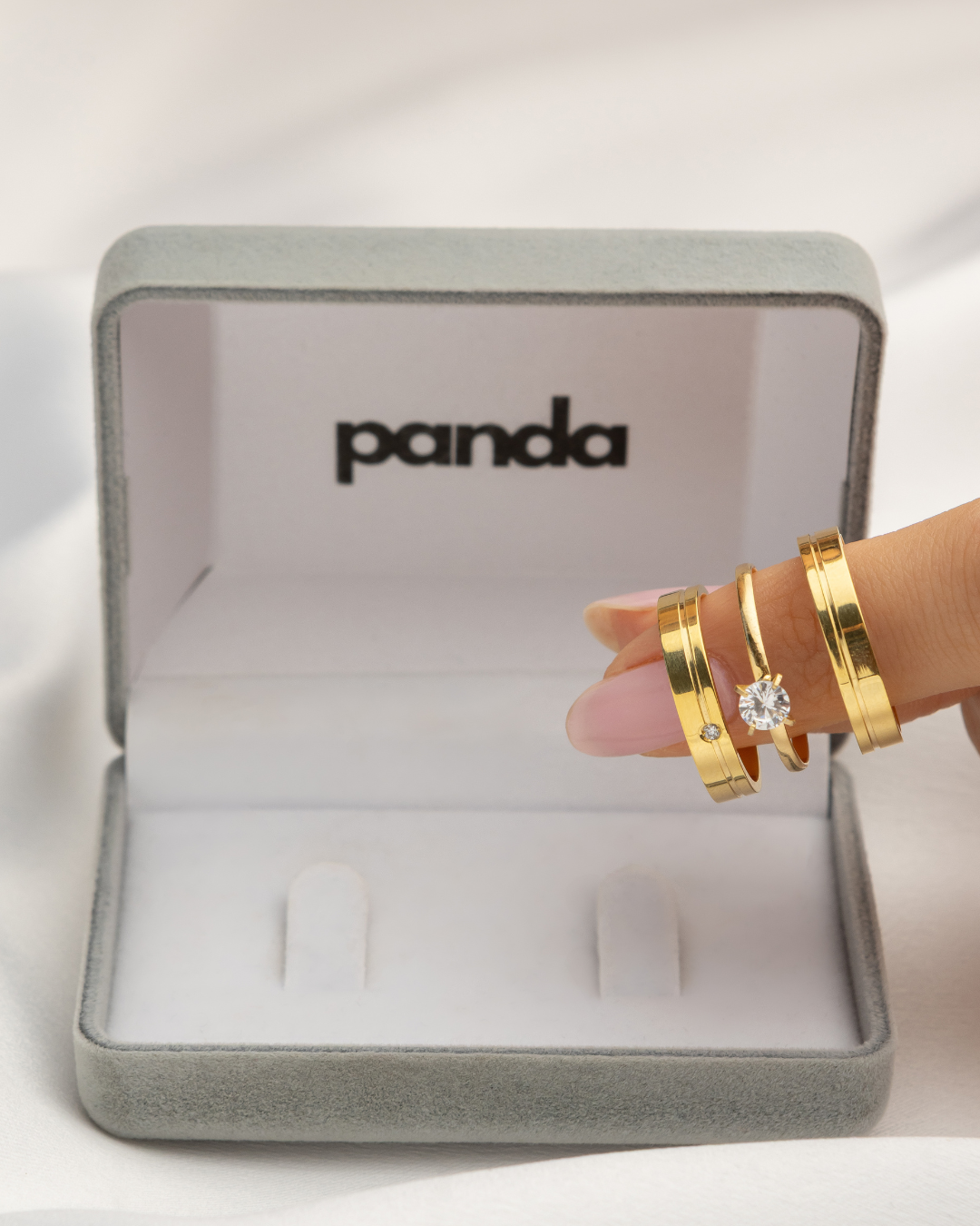 Conjunto Alianças Banhada Ouro 18K 4mm - Barcelona