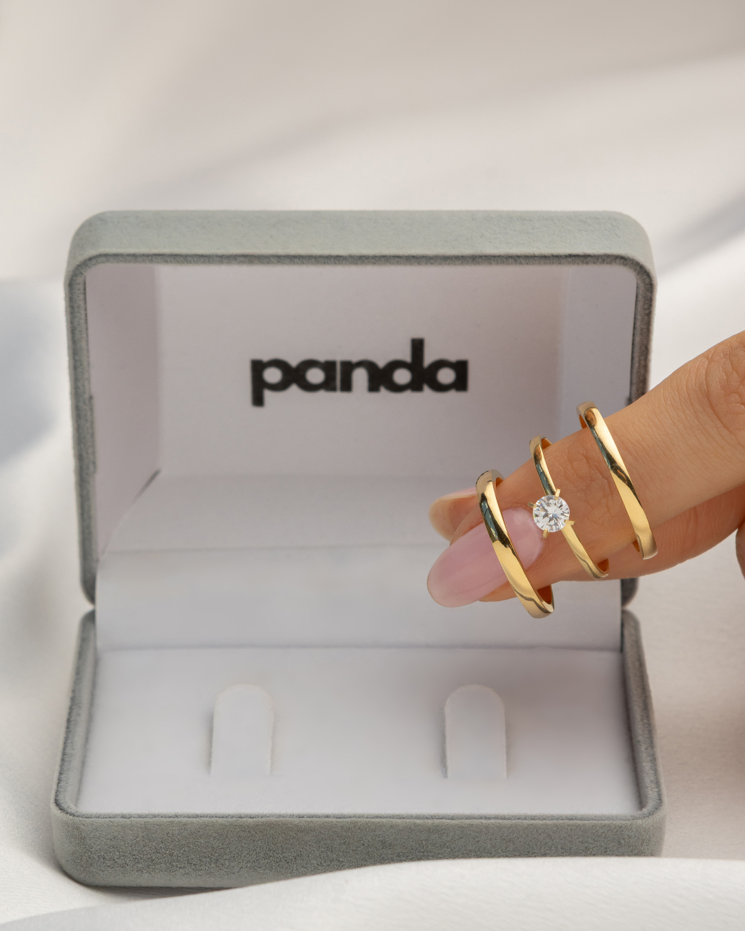 Par de Alianças em Ouro 18k em 2mm