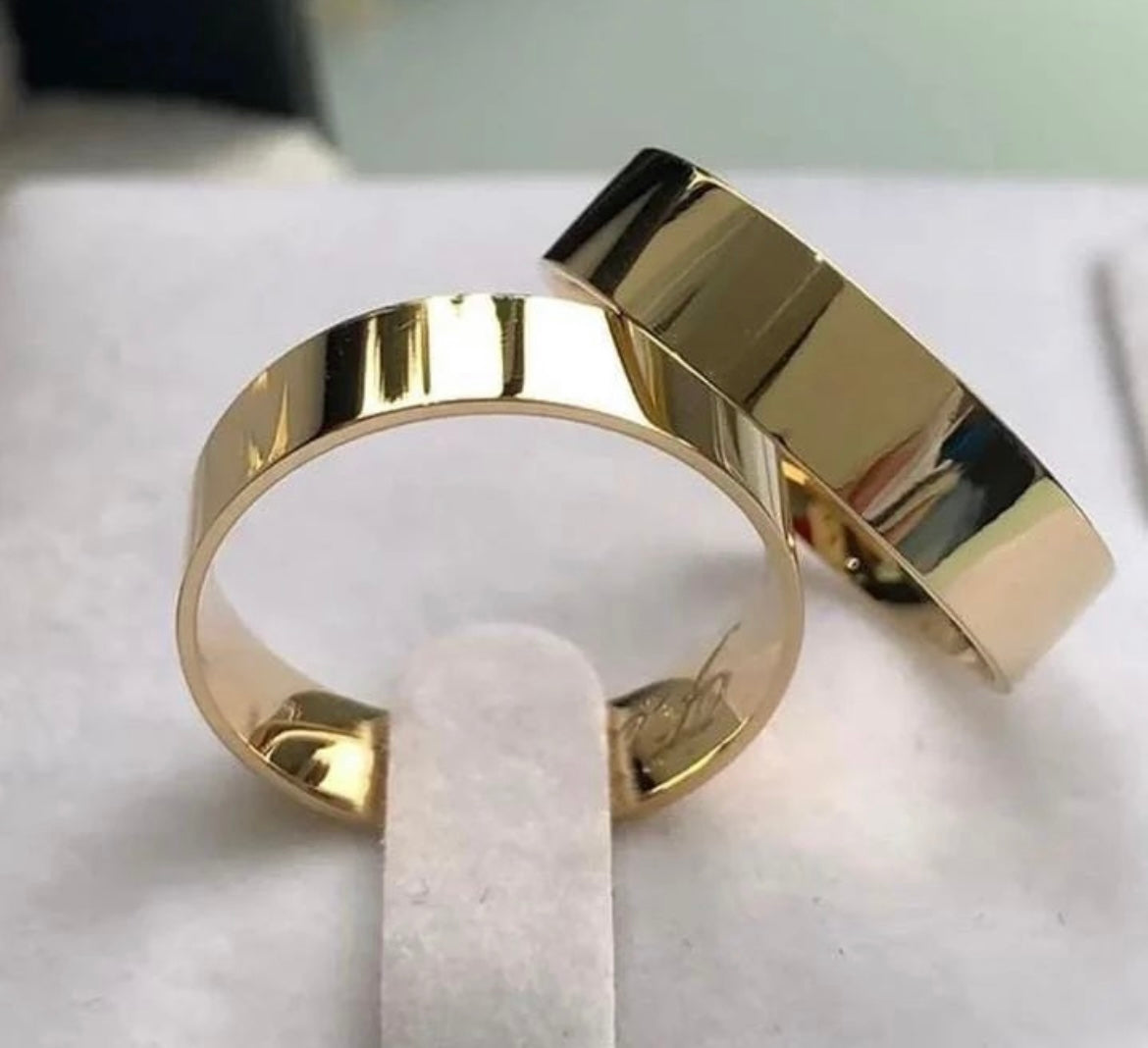 Conjunto Alianças Banhada Ouro 18K 6mm