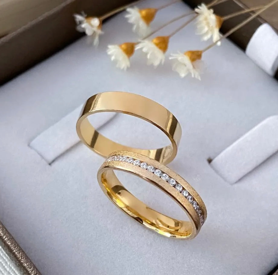 Conjunto Alianças Banhada Ouro 18K 5mm