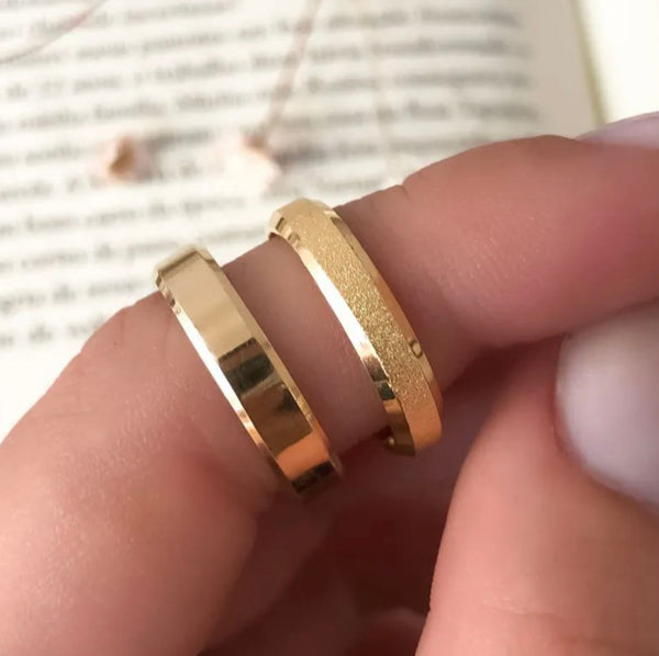 Conjunto Alianças Banhada Ouro 18K 5mm